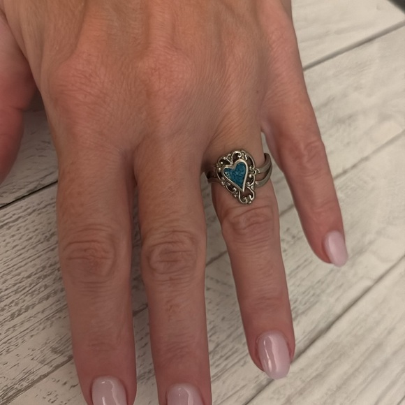 Vintage Heart ring with turquoise stones size 7 marked 925 - Picture 3 of 4